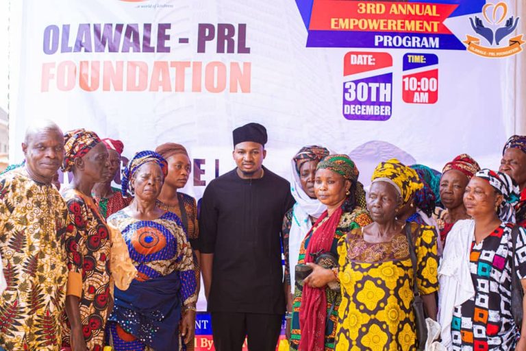 Olawale PRL Foundation Empowers Over 500 Beneficiaries in Ibadan.