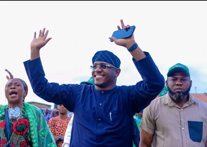 “ENI TÍ Ó DÁ ÀSÒ FÚN NI, TI ÒRÚN LÁ MÁA WÒ” : WHY OYO FEDERAL CONSTITUENCY SHOULD CONSIDER BARRISTER SEUN TEMILOLU NURUDEEN ASHAMU FOR GREATER DEVELOPMENT
